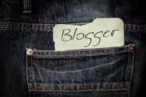 How to make money as a blogger