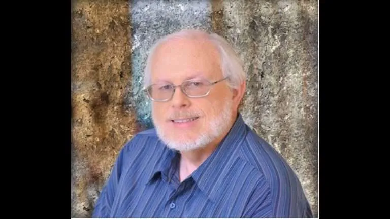 Richard Lowe – “The Writing King” on the Importance of Branding Your Business wit...